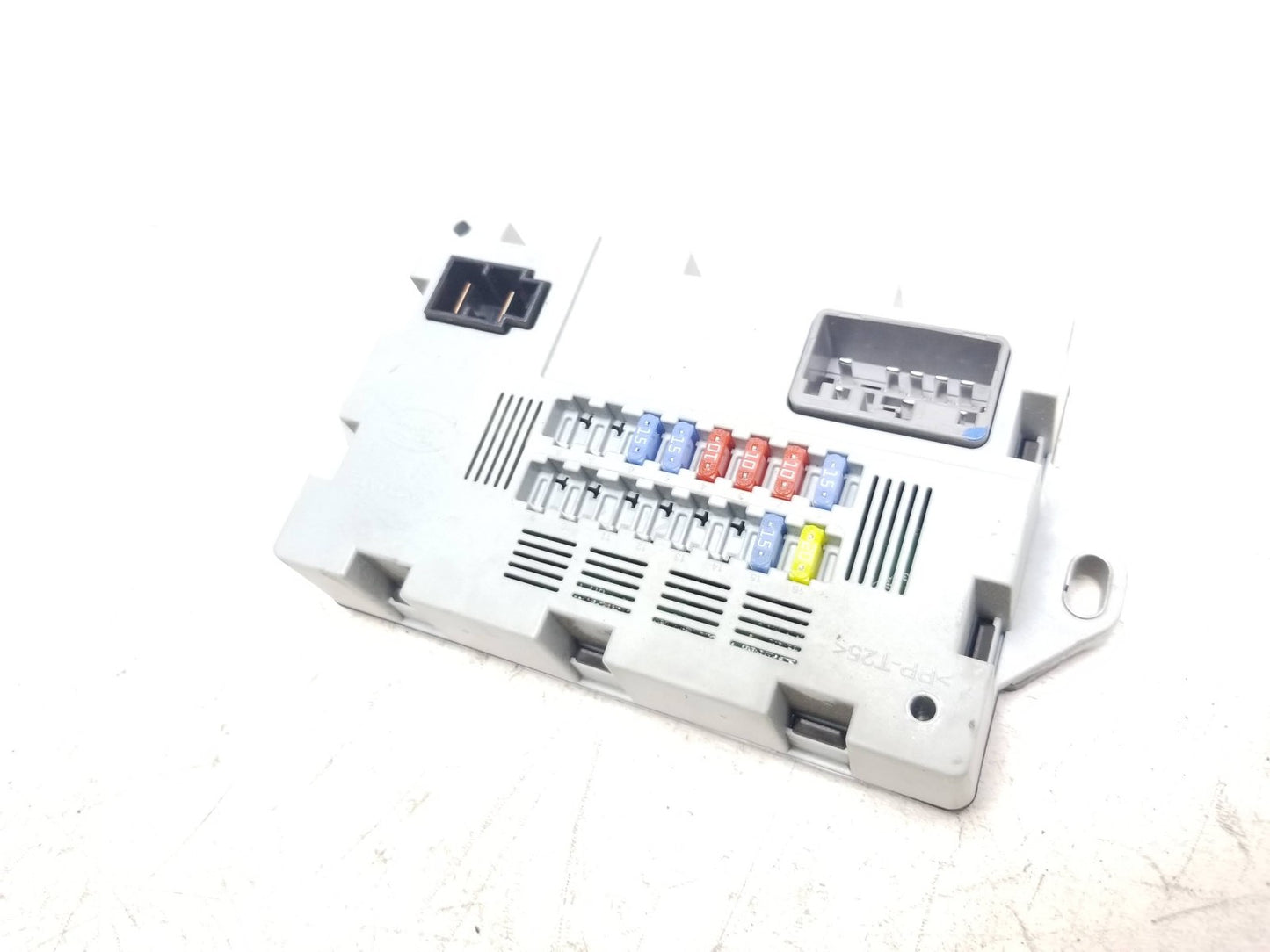 2017 Jaguar Xe Rear Trunk Cabin Fuse Junction Box OEM Cpla-14q073-aa