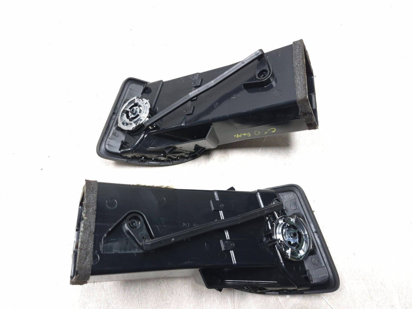 2013 Dodge Grand Caravan Dash Air Vent Pair Oem✅