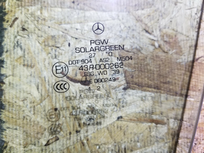 2010 Mercedes Benz R 350 Front Door Window Glass Left Driver Side OEM
