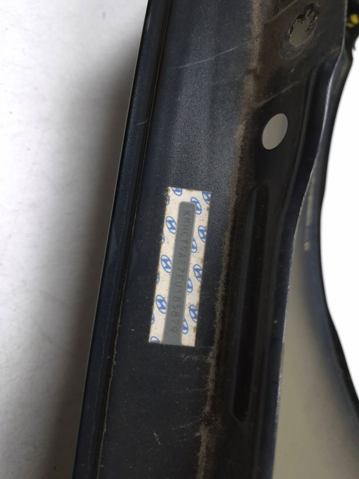 2014 Hyundai Accent Front Left Fender OEM 66311-1r350