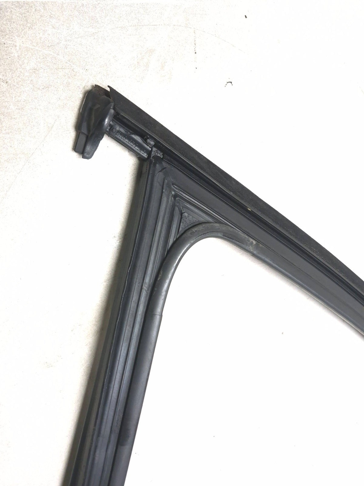 2011 Volkswagen Tiguan Front Door Weatherstrip Seal Driver Side Left 3pcs OEM