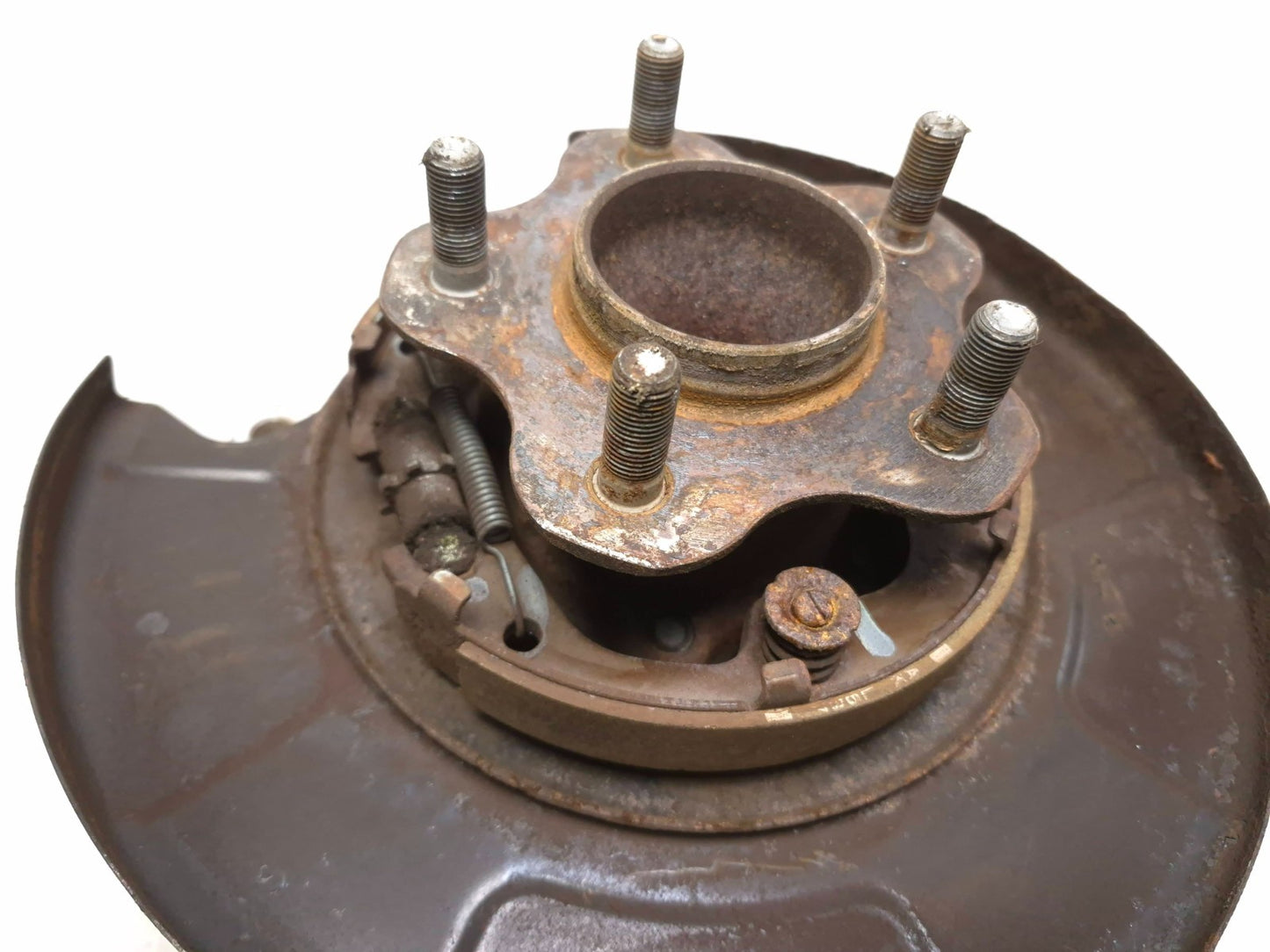 2018 Nissan Altima Rear Spindle Knuckle Wheel Hub Passenger Side Right OEM