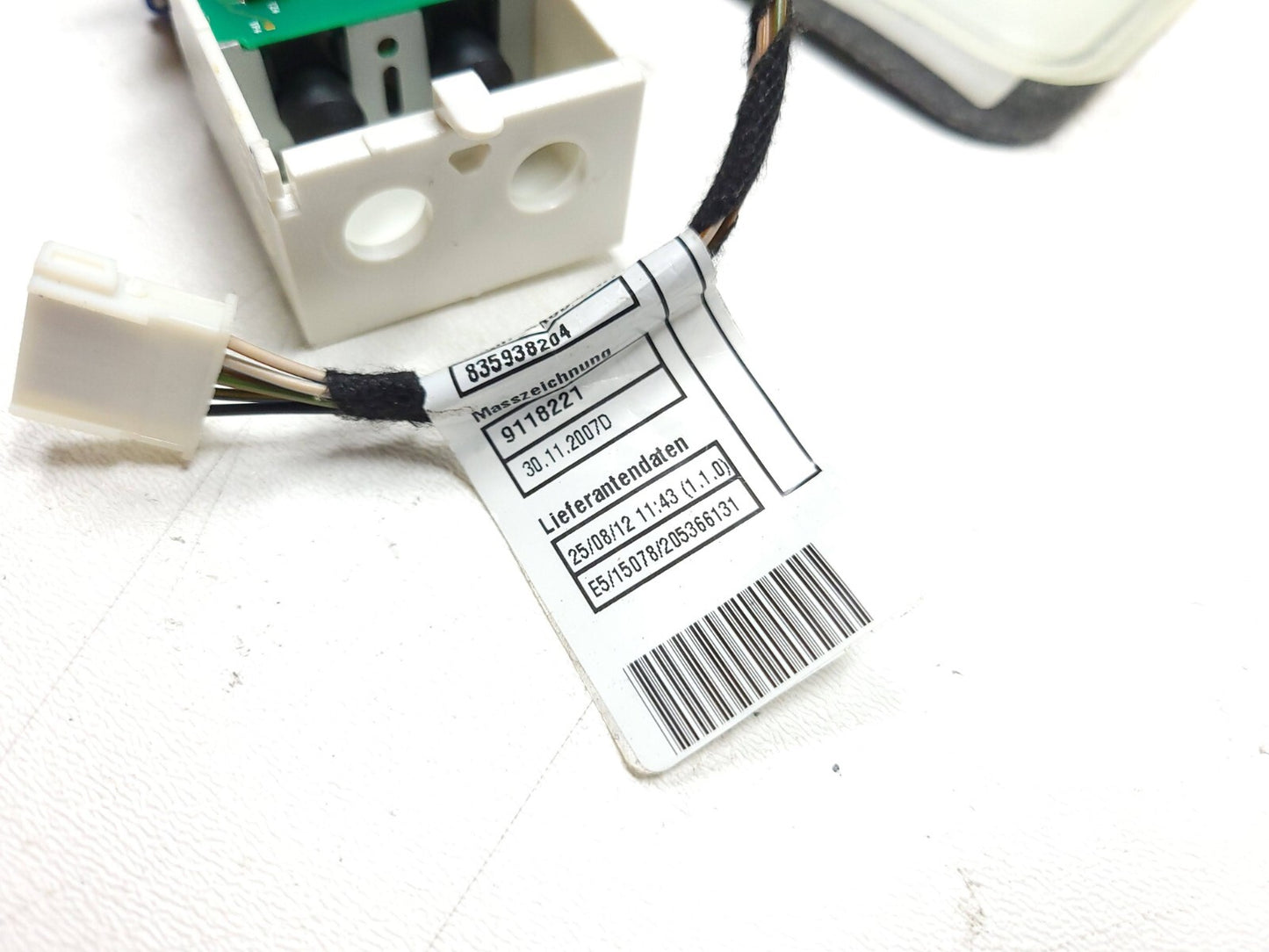 2012 - 2014 BMW X6 Front Seat Lumbar Support Passenger Side Right OEM