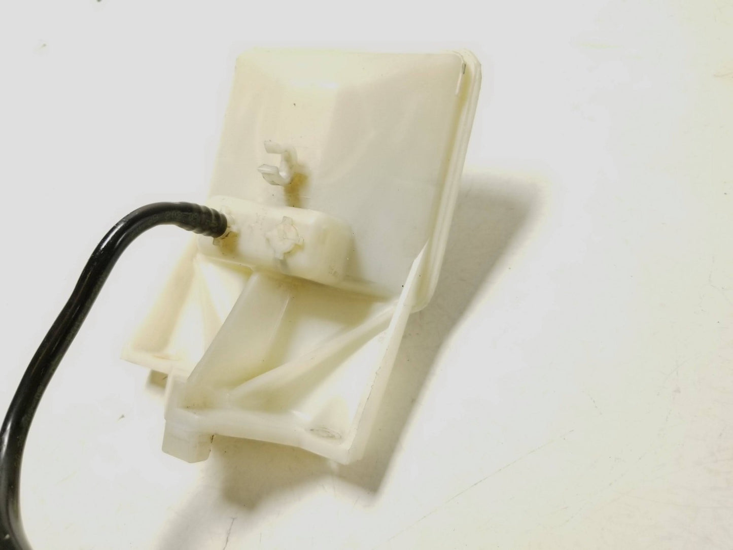 10 - 13 Ford Transit Connect Brake Fluid Reservoir OEM