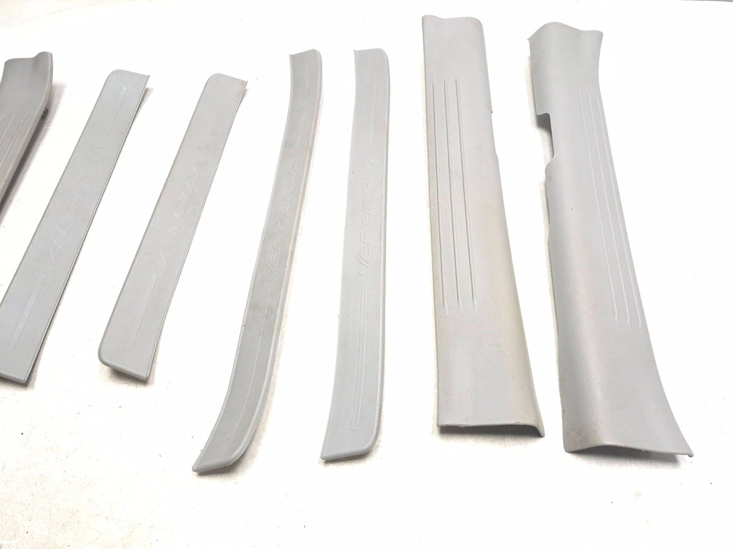 2011 Hyundai Veracruz Door Sill Scuff Plate Trim 8pcs OEM