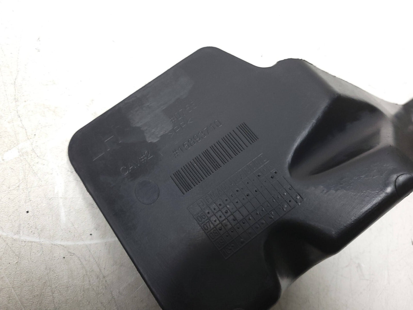 2010 - 2014 Chevrolet Suburban Engine Lower Splash Shield Left & Right OEM