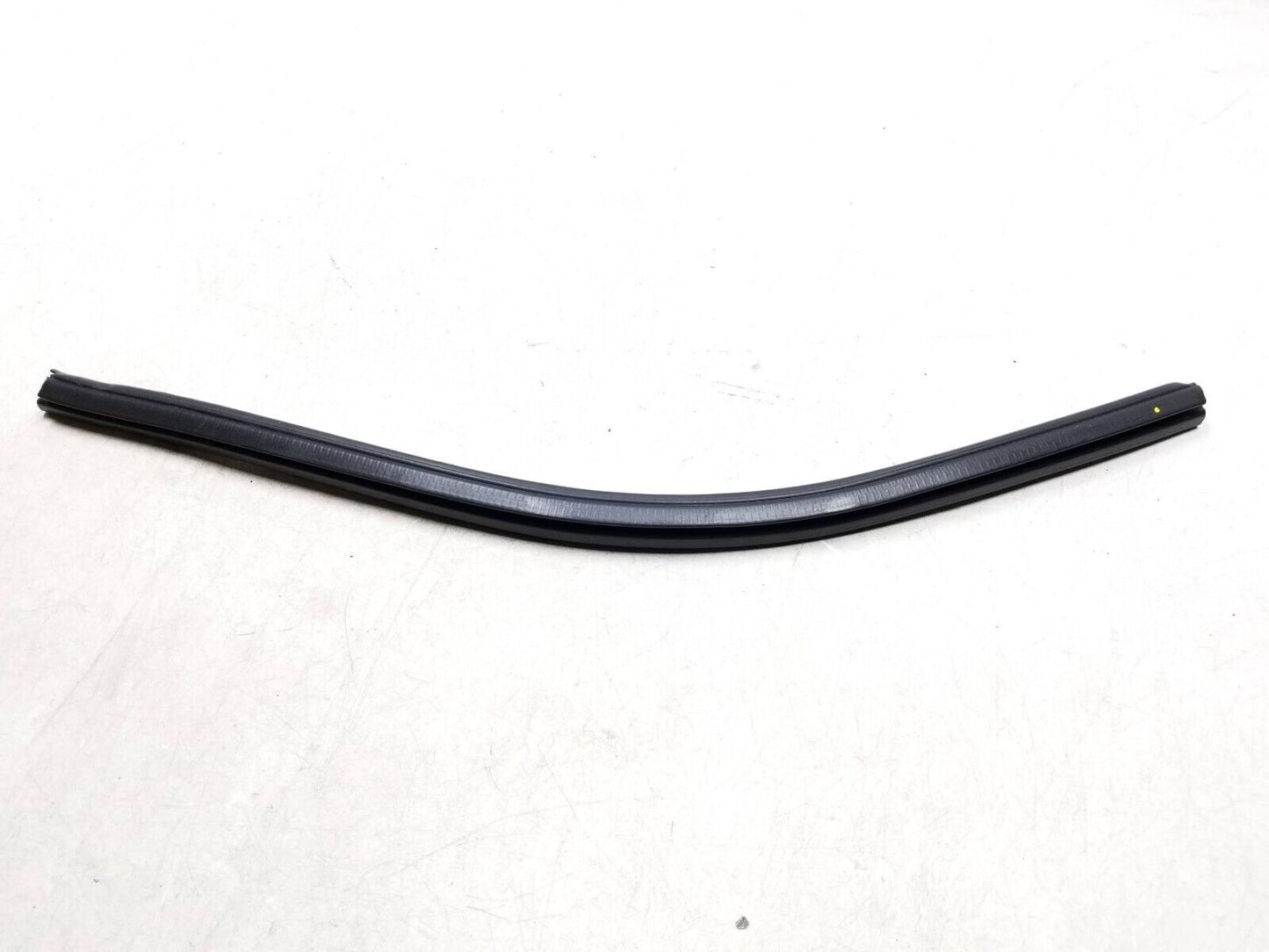10-17 Chevrolet Equinox Interior Door Glass Seal Sweep Passenger Side 2pcs OEM