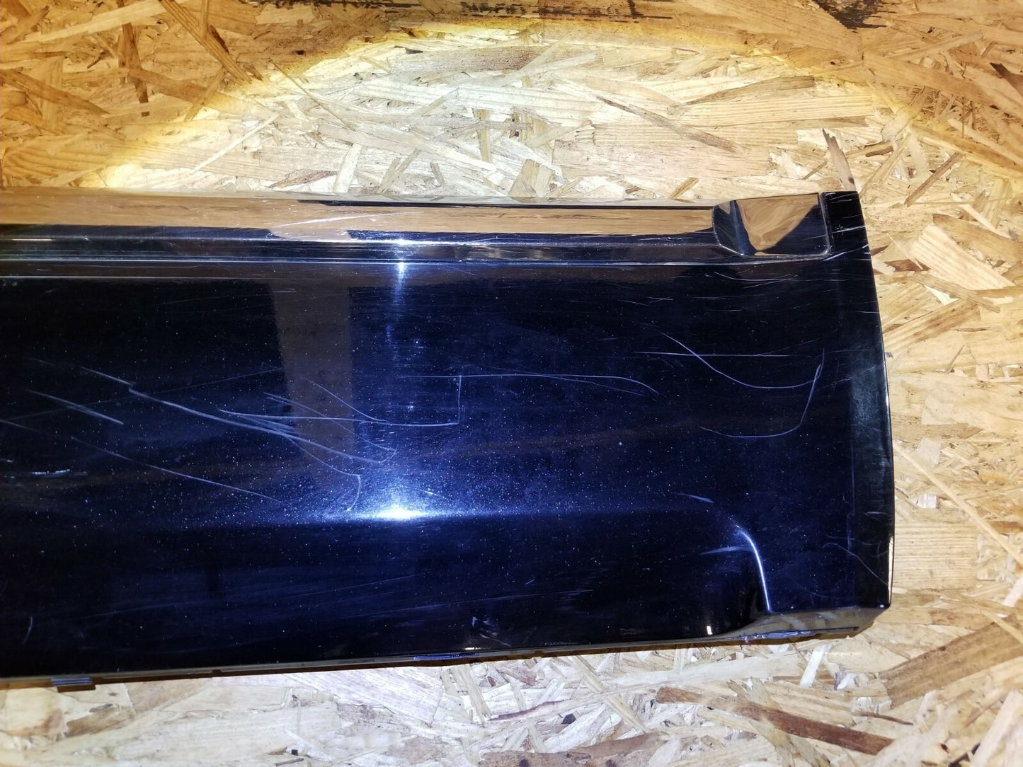 2007 Infiniti Qx56 Front Door Lower Trim Molding Right Passenger OEM