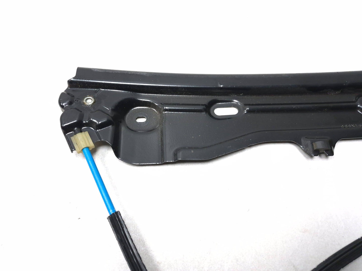 2011 BMW 535i F10 Front Window Regulator Passenger Side Right Without Motor OEM