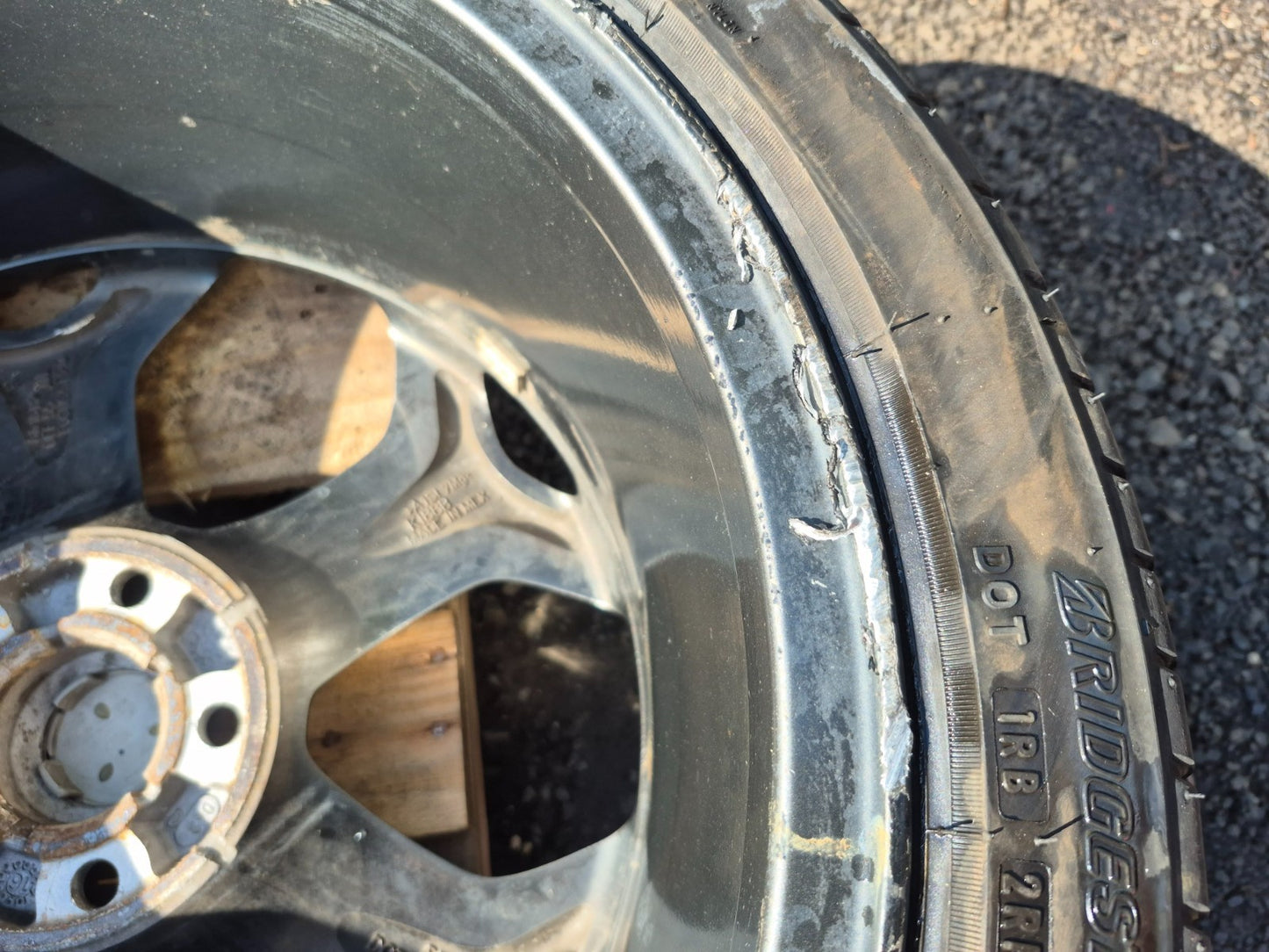 2014-2018 Ford Focus St Wheel Rim W/tire 18jx18 235/40/r18 Bridgestone 4 Pcs OEM