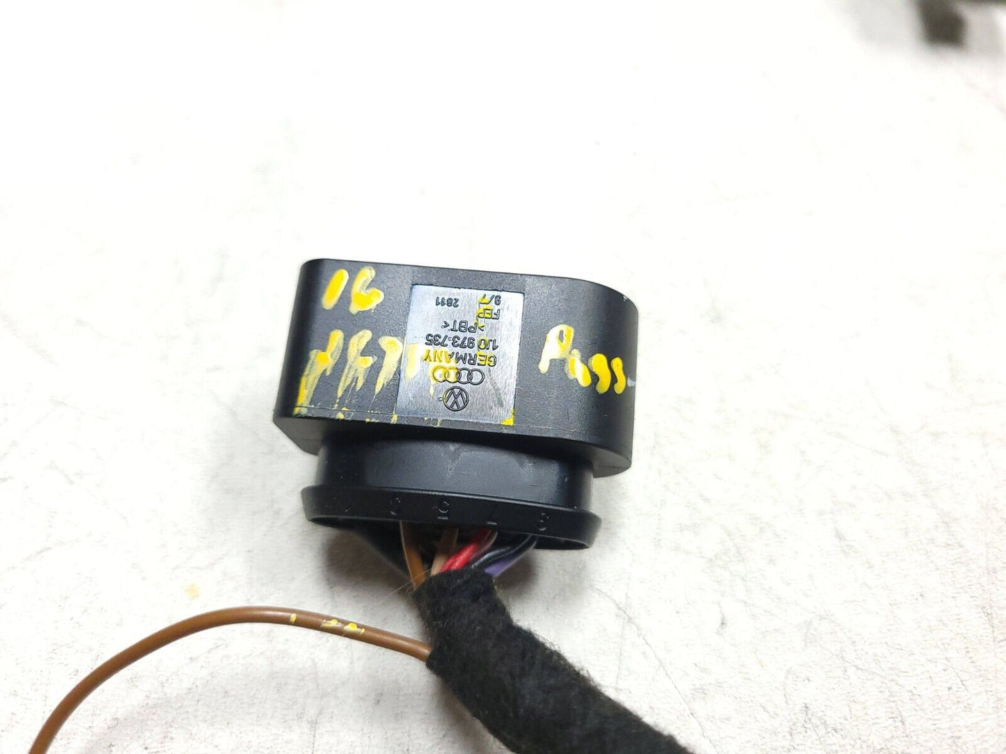 15-18 Volkswagen Jetta Front Seat Occupant Sensor & Wiring Harness Passenger OEM