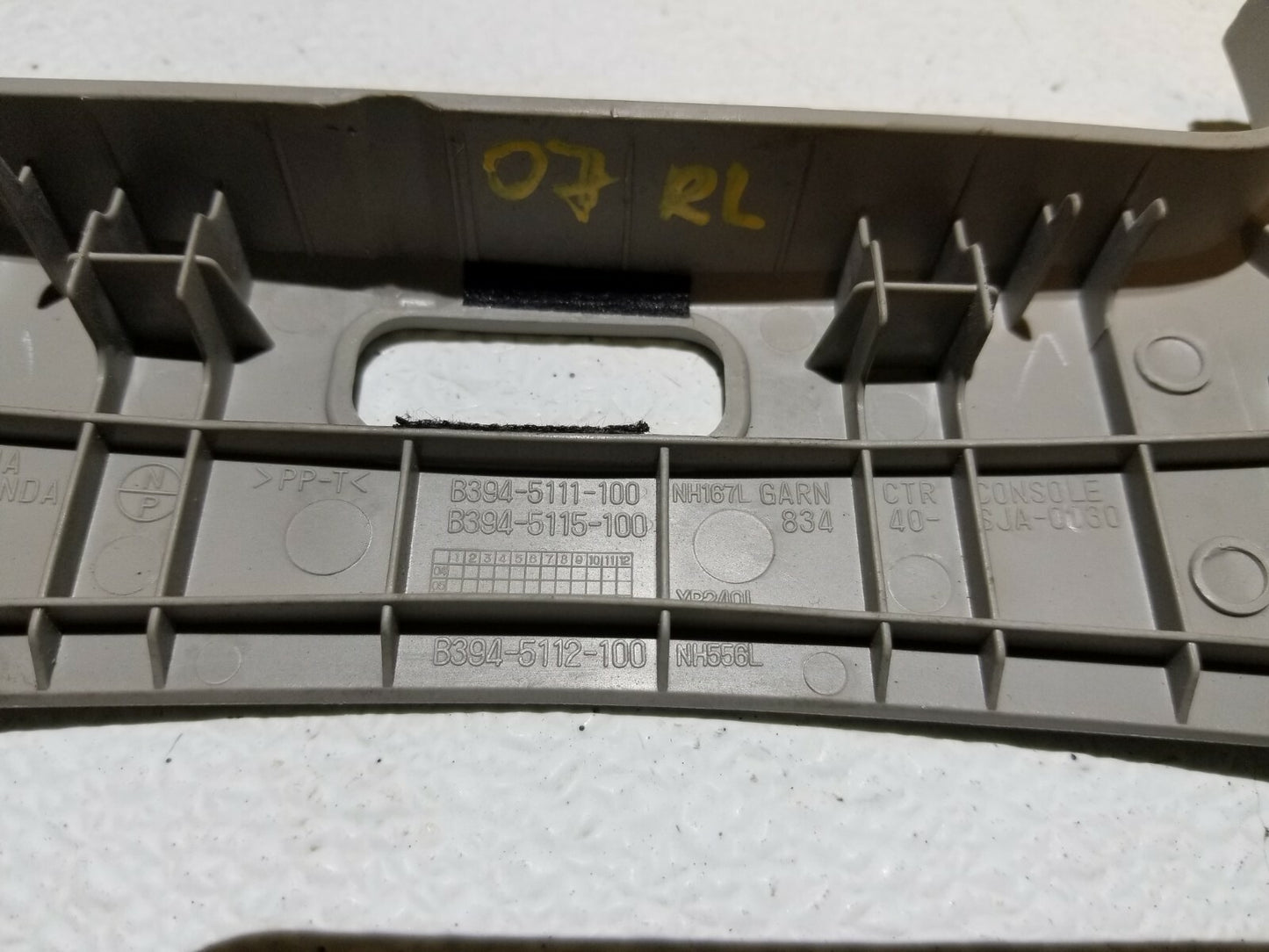 06 07 08 Acura Rl Armrest Console Trim Panel Piece OEM