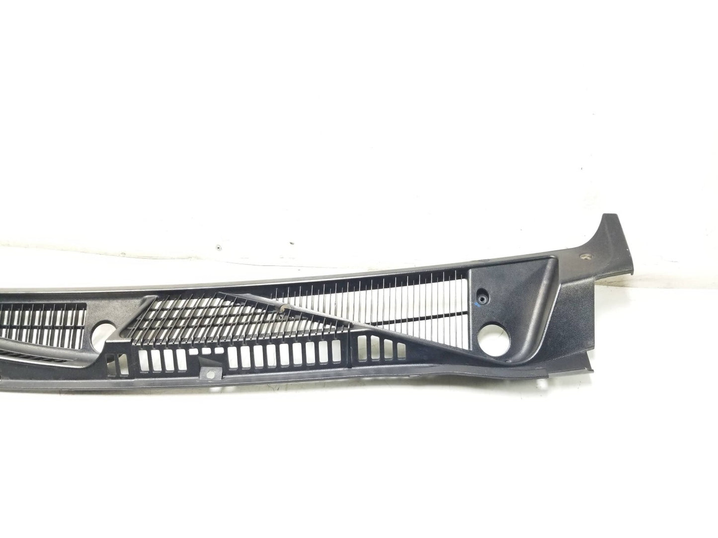 2012 Ford Transit Connect Windshield Cowl Grille Trim OEM