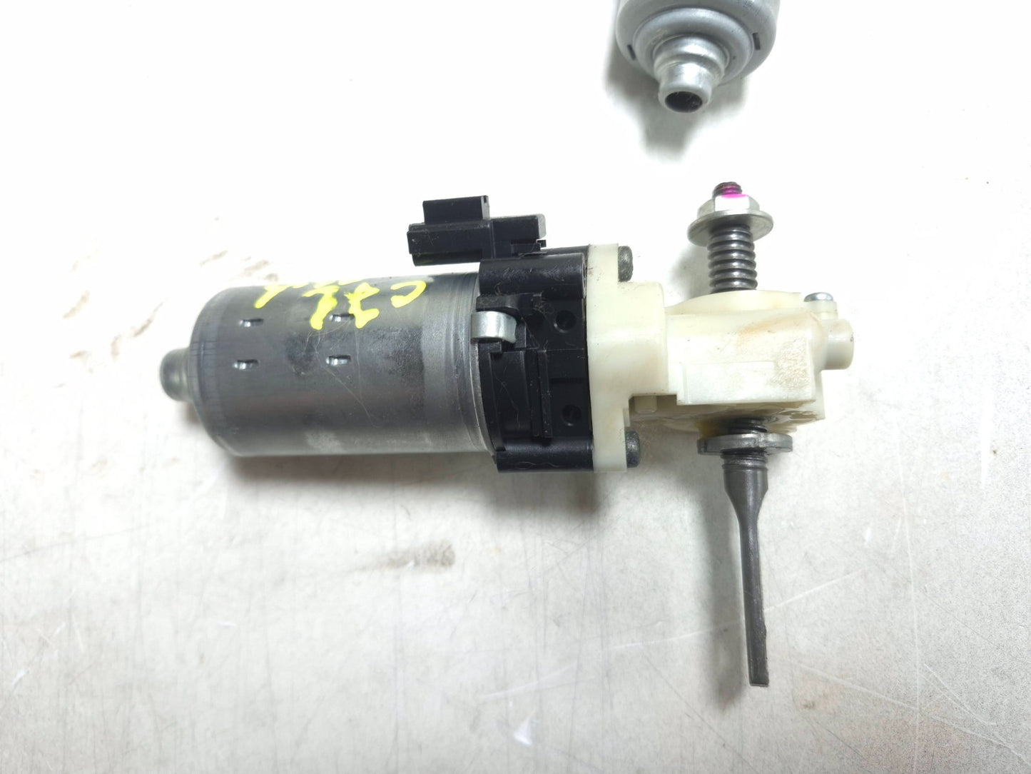 2009 Lexus IS250 Seat Adjustment Motor Front Passenger Side Right OEM
