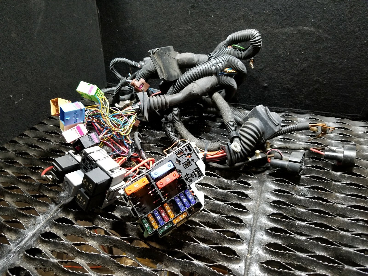 2015 Audi Q7 Fuse Box Wiring Harness OEM