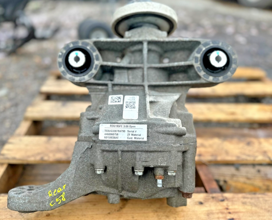 2018 Chrysler 300 Rear Differential Carrier 3.6l OEM
