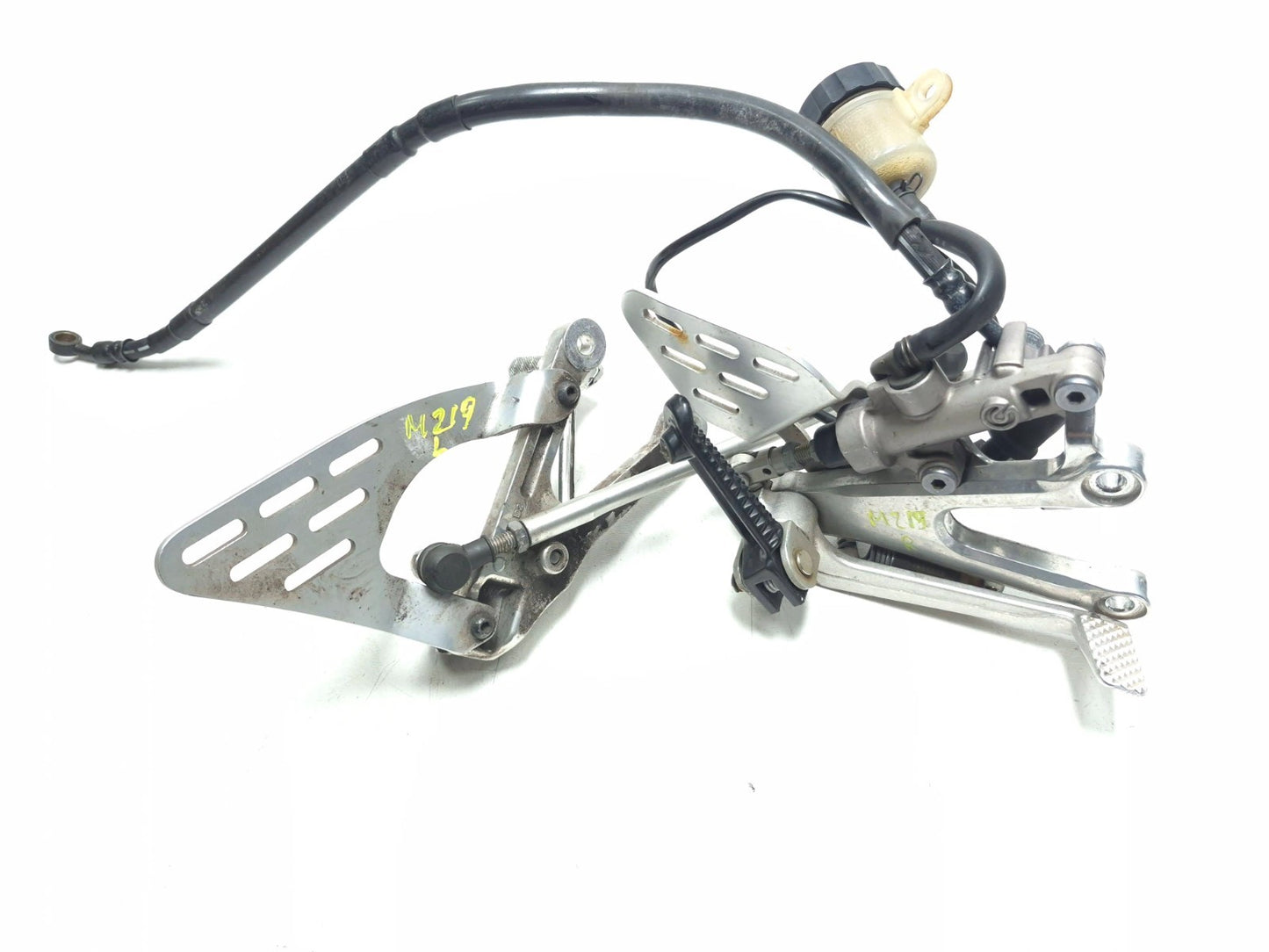 2003 - 2009 Yamaha Yzf R6 Front Foot Peg Bracket & Master Cylinder & Shifter 2pc