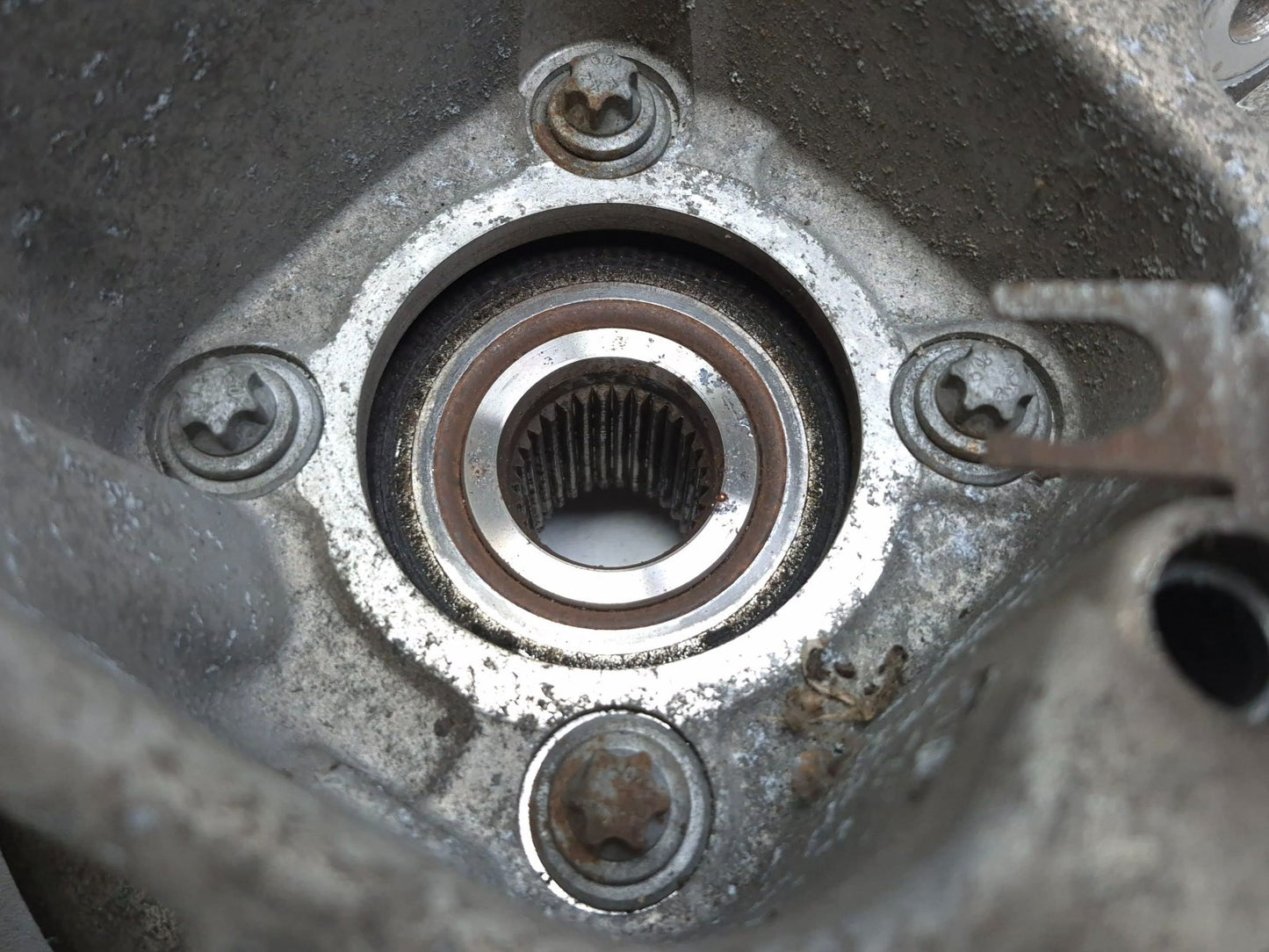 2011 BMW 750li RWD Rear Spindle Knuckle Wheel Hub Passenger Side Right OEM