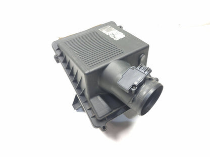 2013 Cadillac Escalade Air Box Cleaner Filter Housing OEM