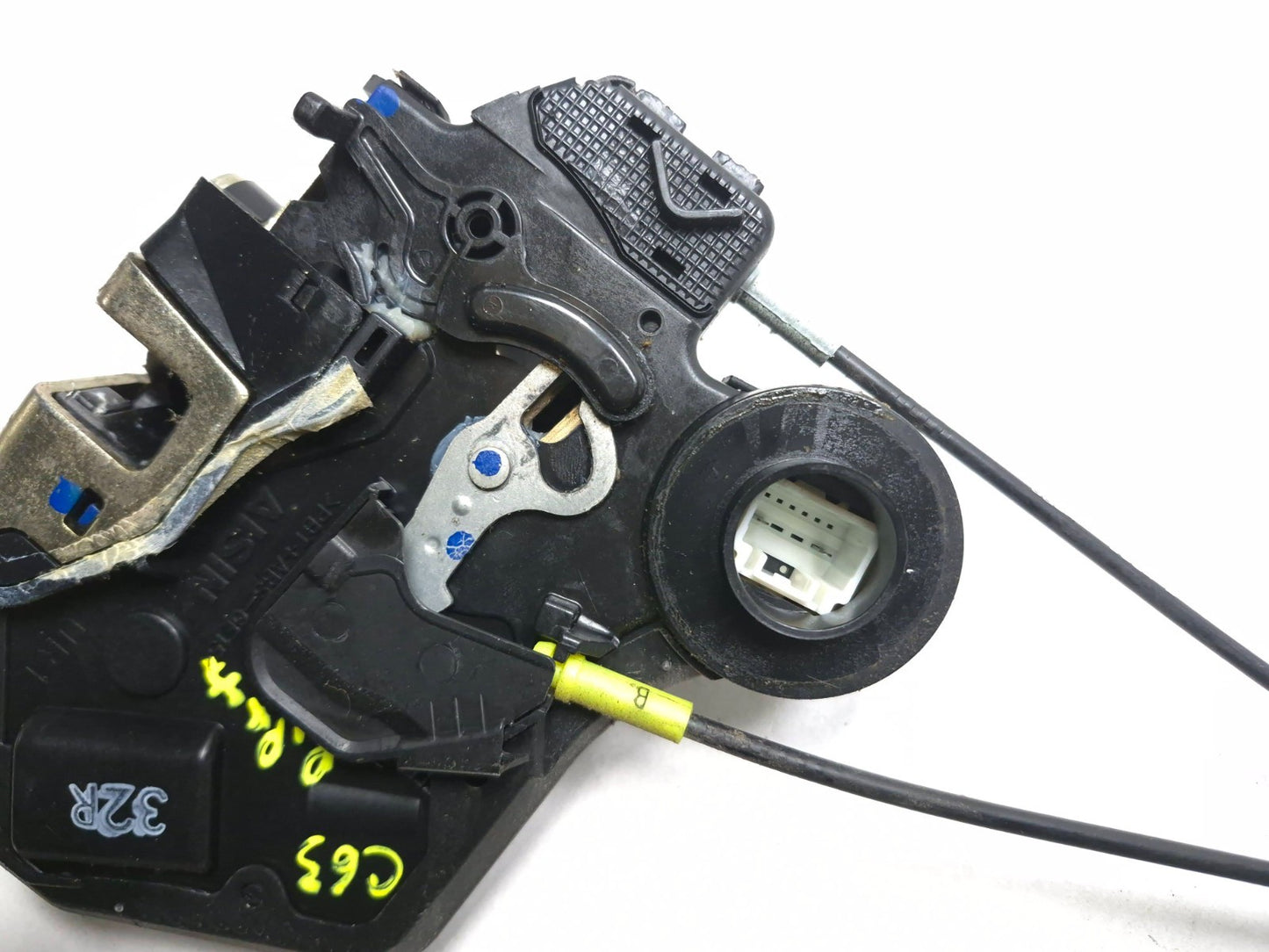 2004 Toyota Corolla Door Lock Actuator Rear Passenger Side Right 69050-02091 OEM