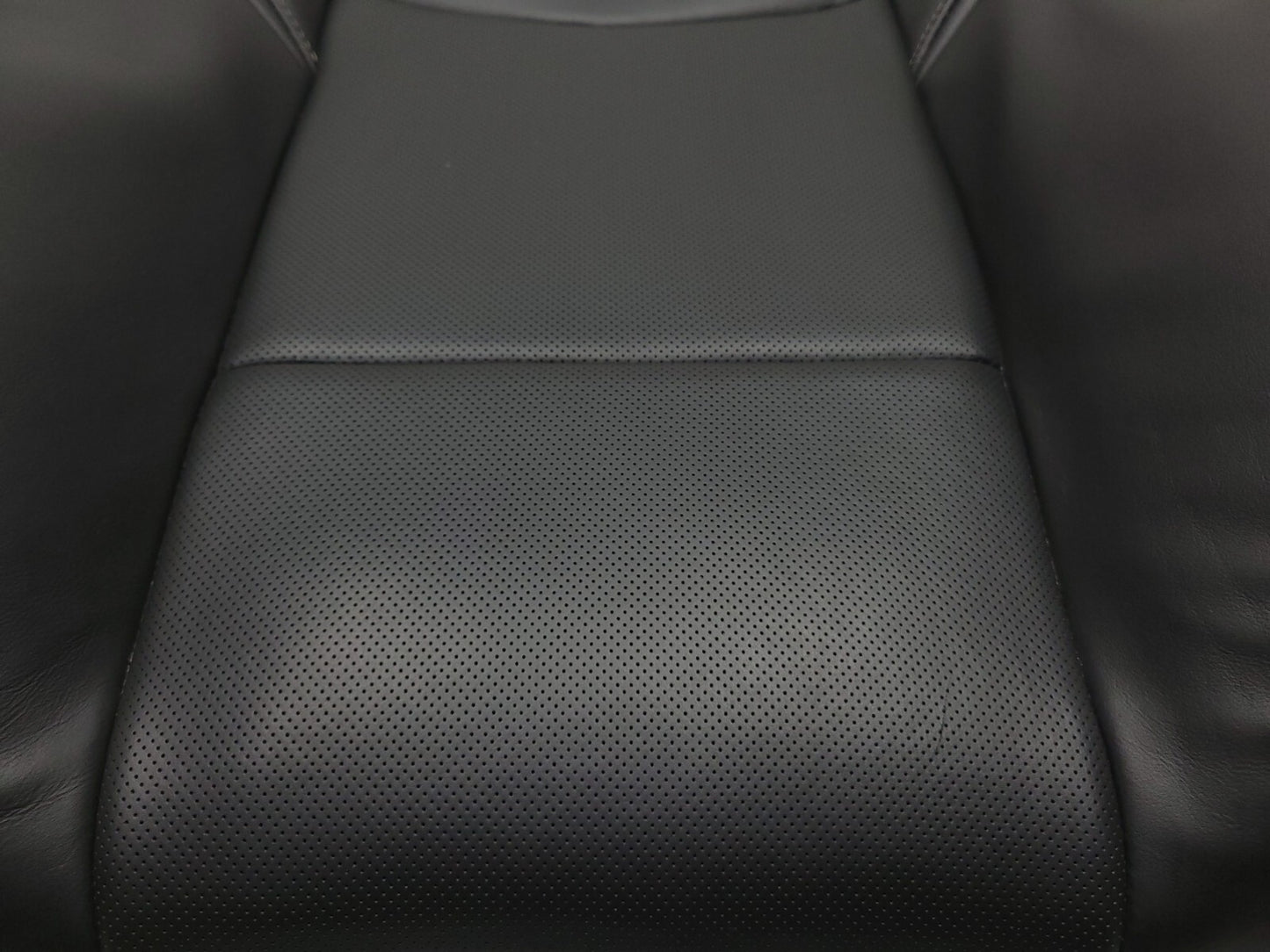 2017 Cadillac Ats Front Passenger Seat Backrest Upper Cushion OEM