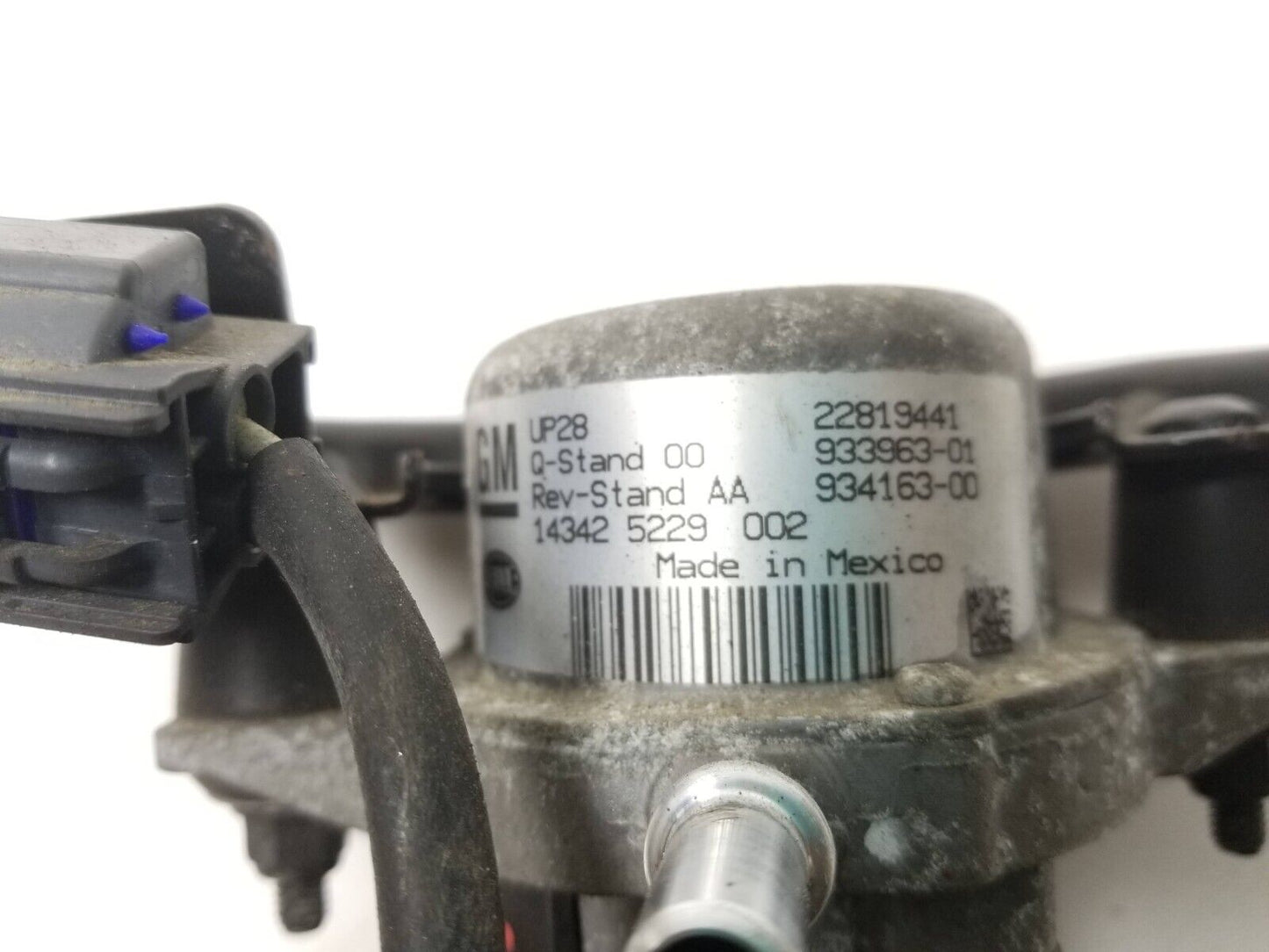 13-16 GMC Acadia Brake Booster Auxiliary Vacuum Pump 22819441 OEM