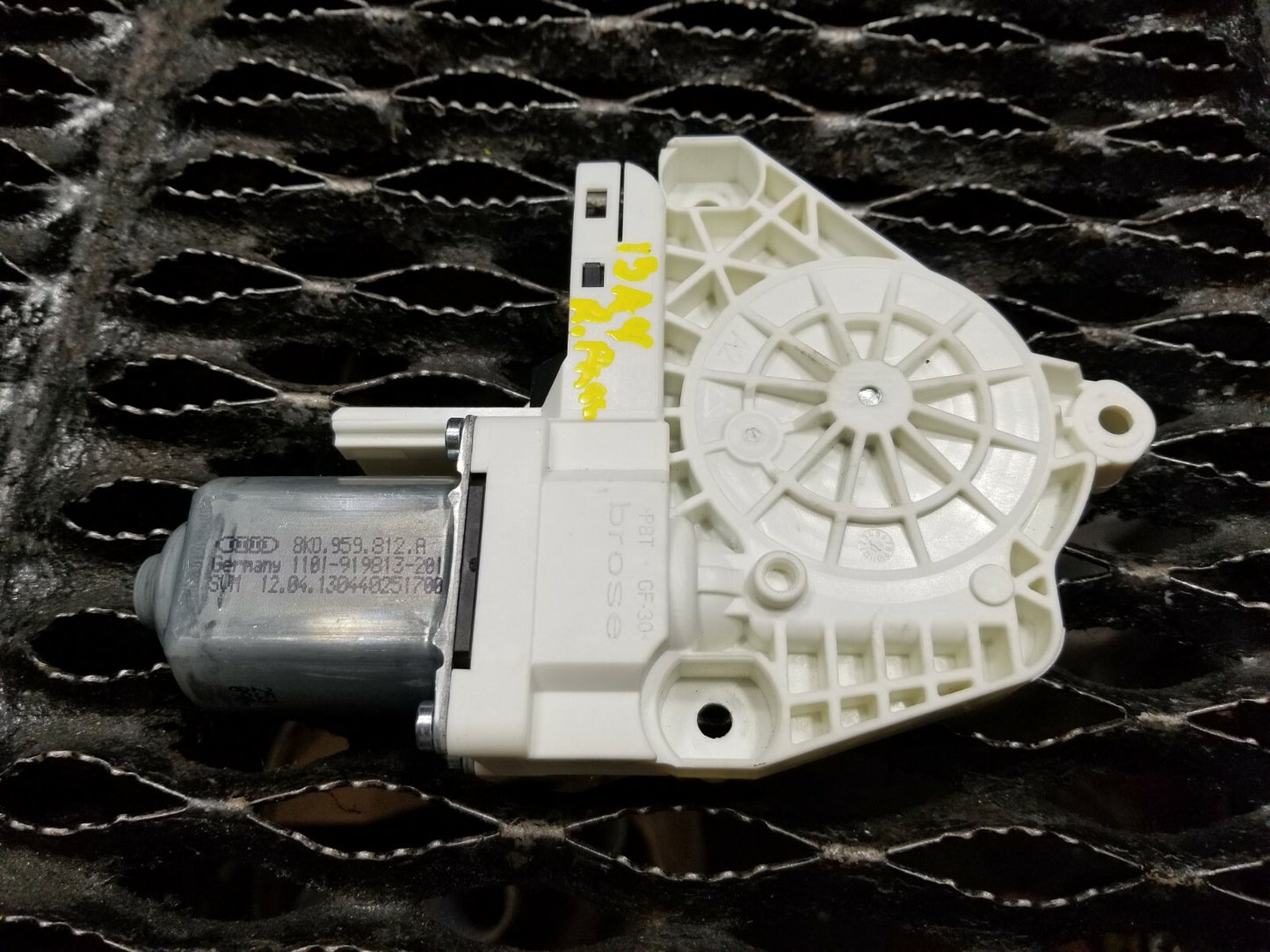 2013 2014 2015 2016 Audi A4 B8 Rear Door Window Motor Passenger Side Right OEM