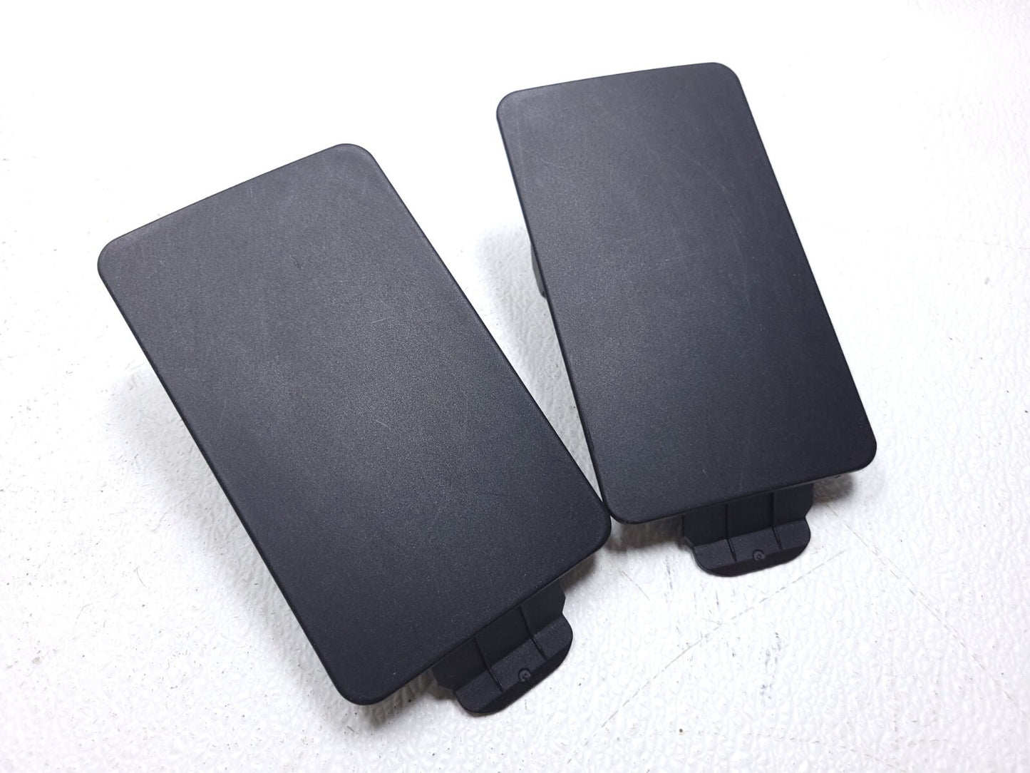12 13 14 15 16 17 Audi A7 Connector Housing Cover Cap Pair OEM
