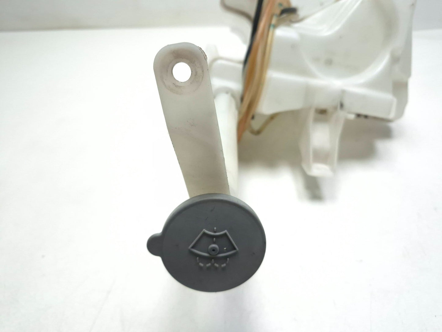 2011 Nissan Juke Windshield Washer Reservoir Tank W/ Pump OEM