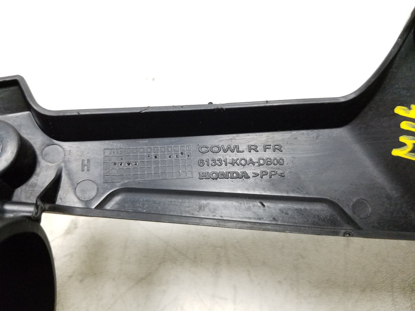 19 - 23 Honda Cbf300 Cb300 Headlight Bracket Right   OEM