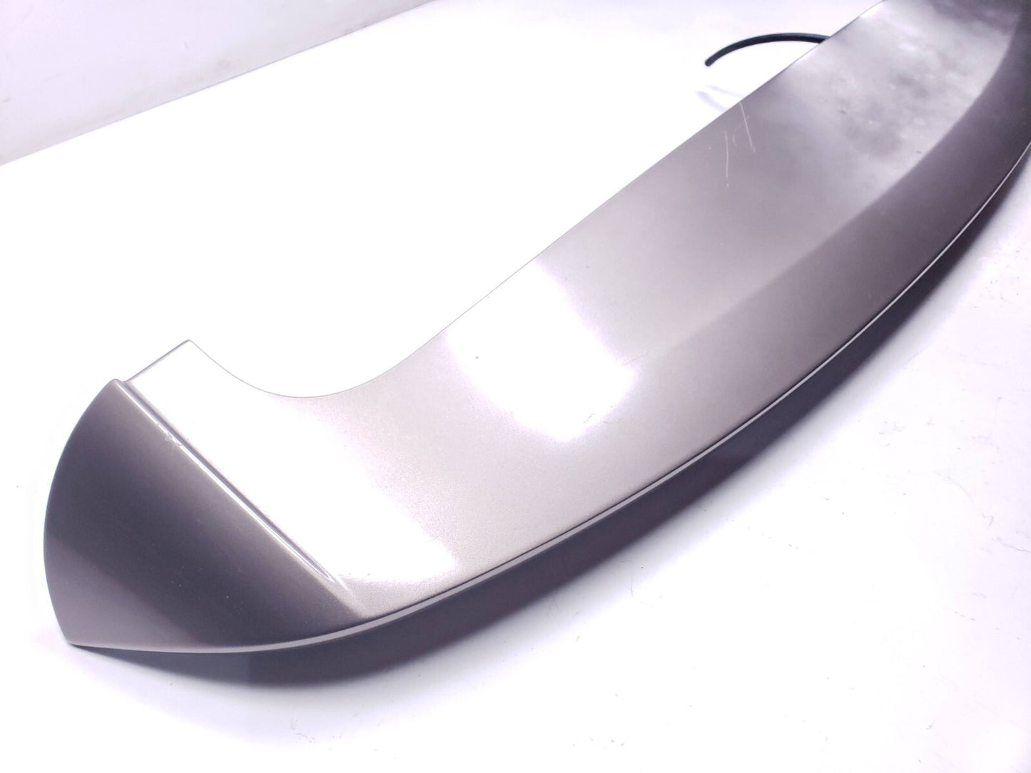 2010 Hyundai Tucson Rear Trunk Spoiler Wing 3rd Brake Light OEM