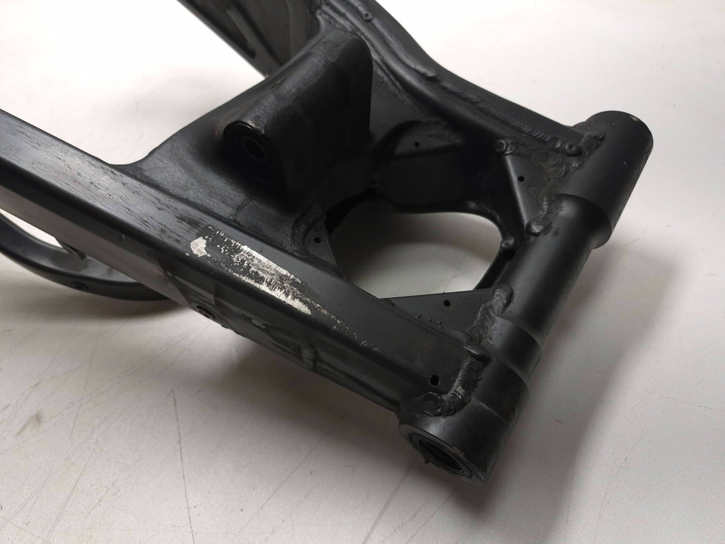 2005 Kawasaki Ninja Zx10r Rear Swingarm OEM