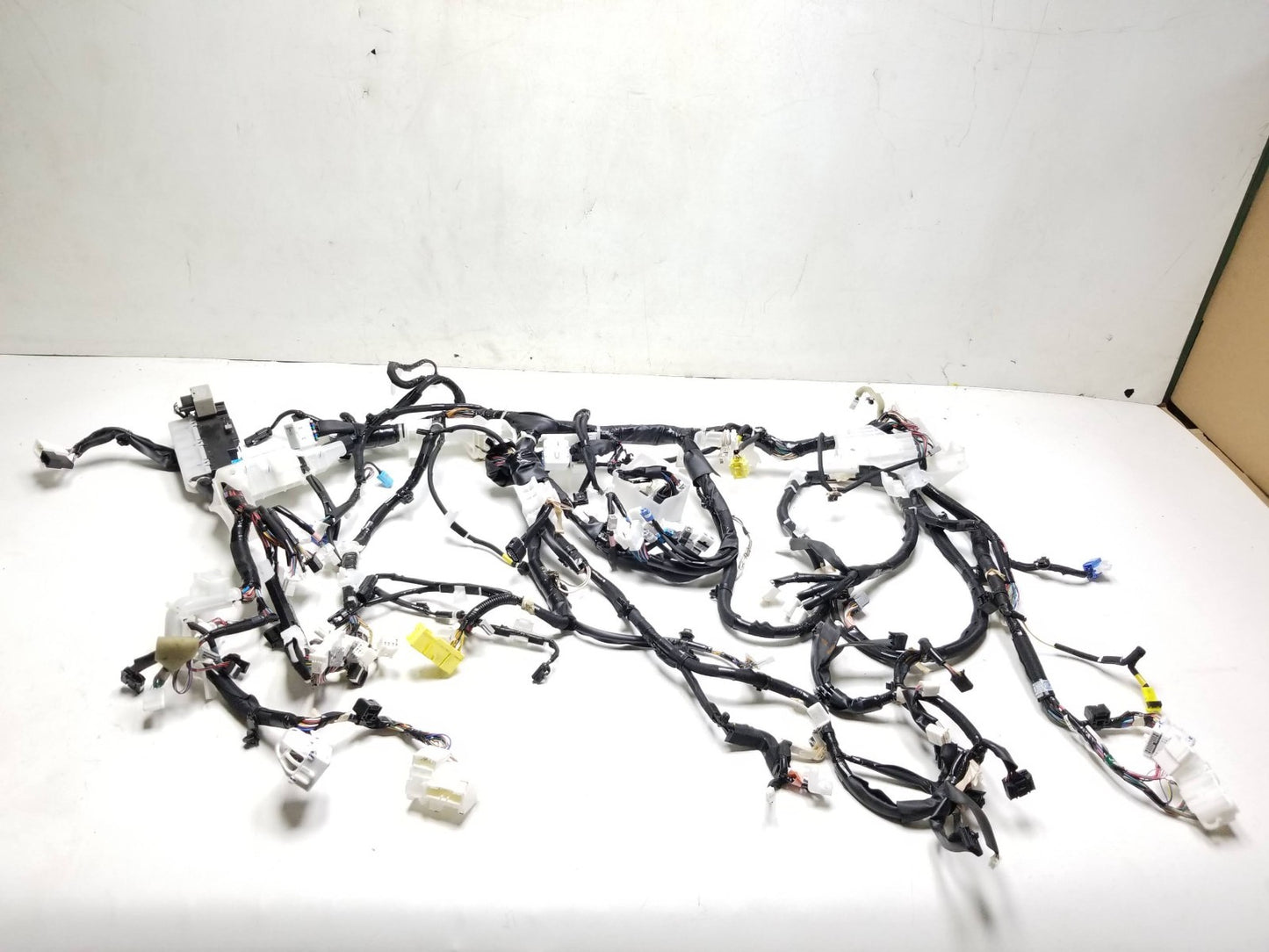11-17 Lexus CT200h Dash Wire Harness 82141-76282 Oem✅