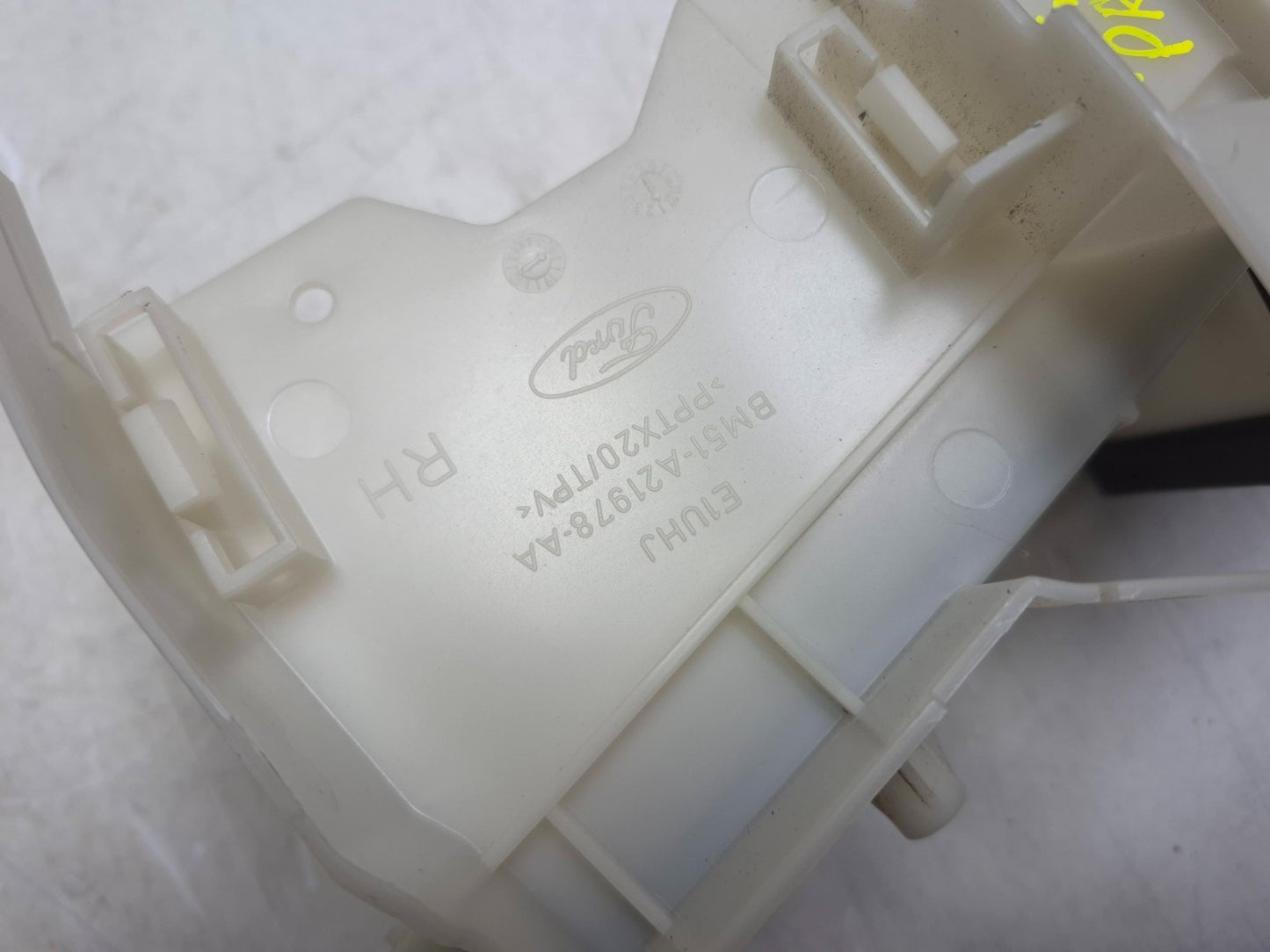 2017 Ford Focus Front Door Lock Latch Actuator Driver Side Left OEM