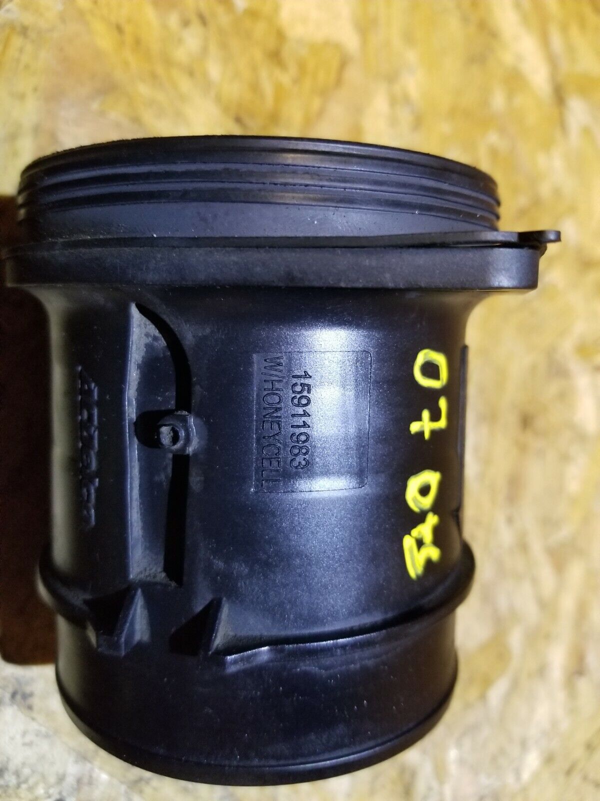 06 07 08 09 10 11 Cadillac DTS Air Flow Maf Sensor 15911983 OEM