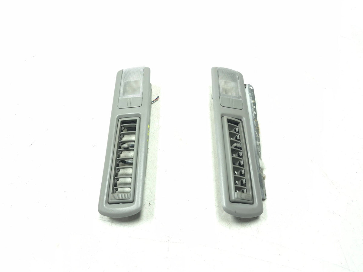 2017 Toyota Highlander Courtesy Light Pair 81360-0e020-b0 OEM