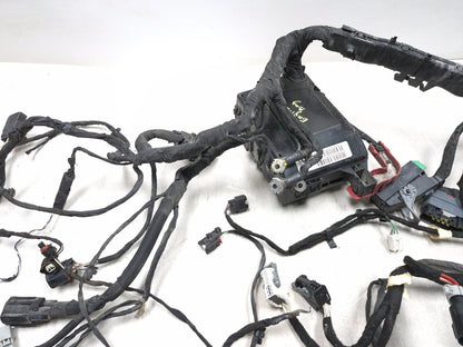 2018 Chrysler 300 AWD Engine Wire Harness & Fuse Box 3.6l OEM