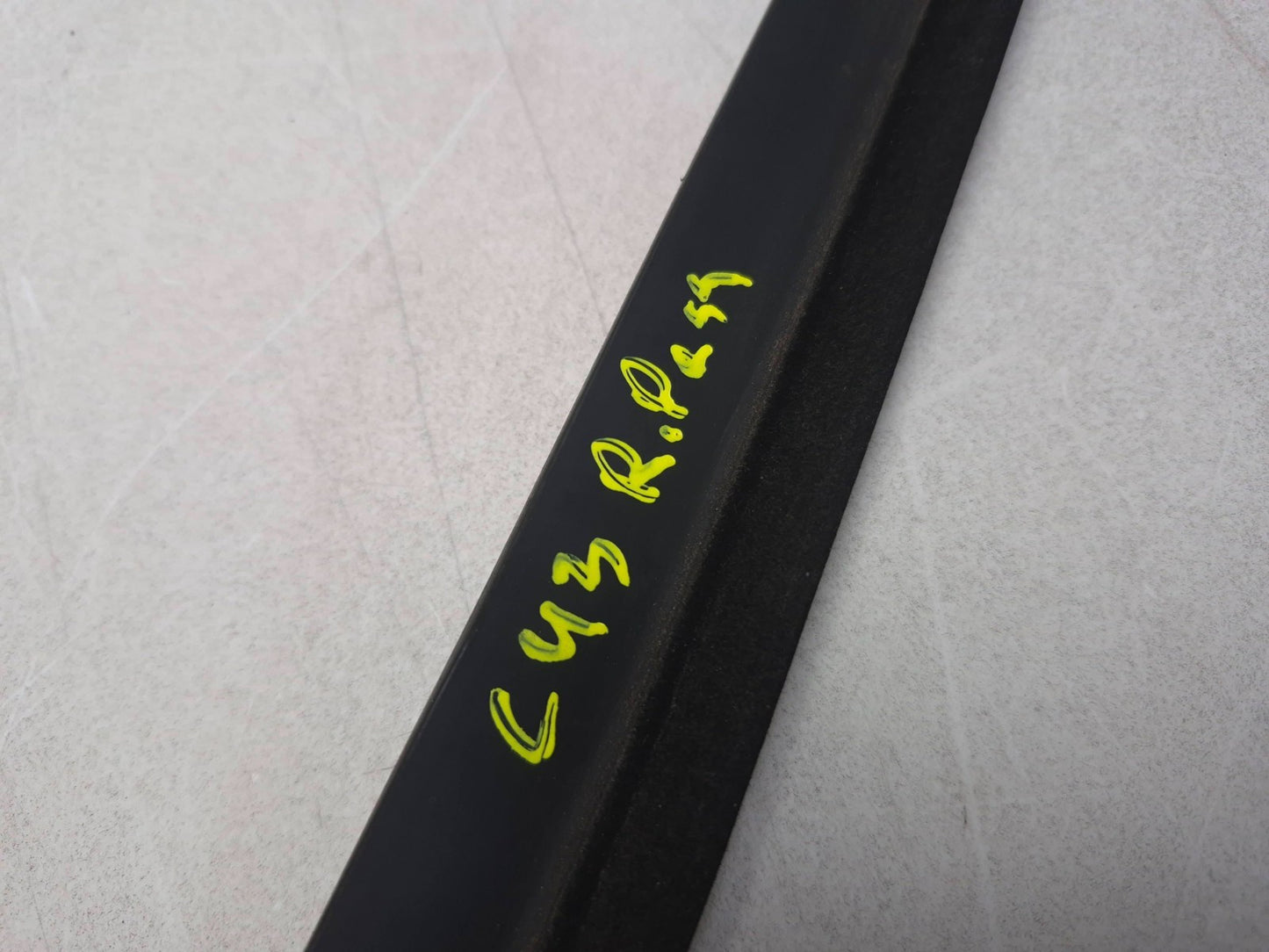2011 Volkswagen Tiguan Rear Door Weatherstrip Seal Passenger Side Right 4pcs OEM