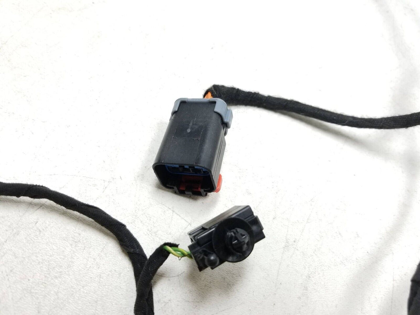 2016 - 2022 Dodge Durango Front Door Wire Harness Driver Side Left OEM