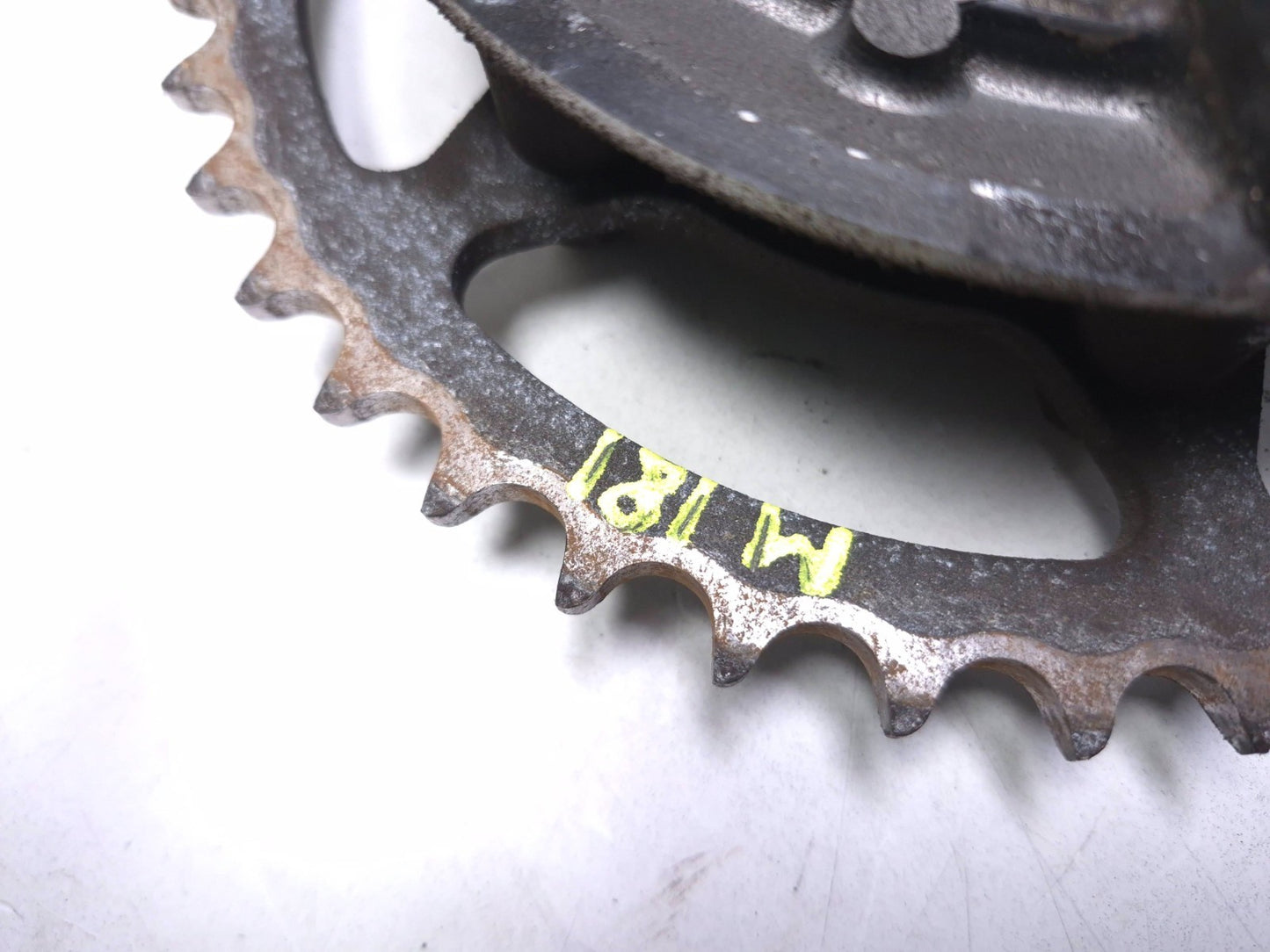 2023 Kawasaki Er400 Z400 Rear Wheel Hub W/ Sprocket & Drive Chain OEM
