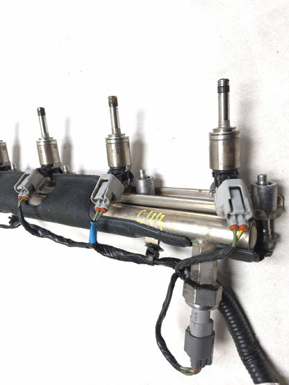 2019 Ford Ecosport Fuel Rail W/ Injector OEM