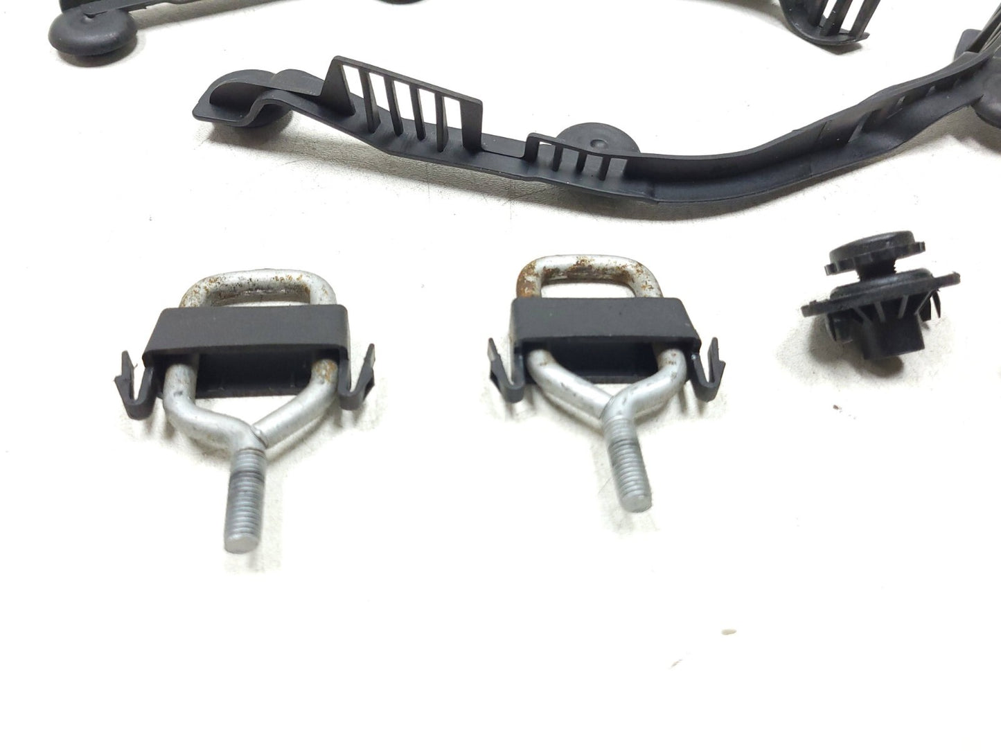 13-18 BMW 330xi F30 Cowl Panel Leaf Grille & Hood Twist Protection OEM ✅