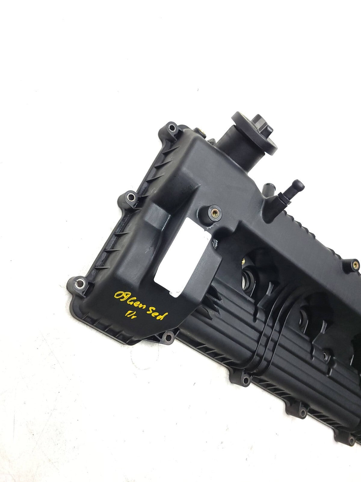 09-12 Hyundai Genesis Engine Valve Cover Left & Right Pair OEM 4.6l