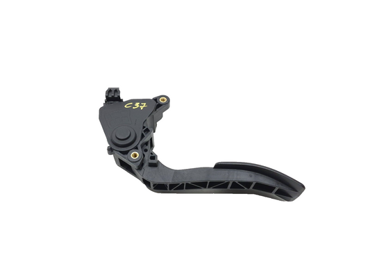 2011 Nissan Juke Accelerator Pedal 180021km0a OEM