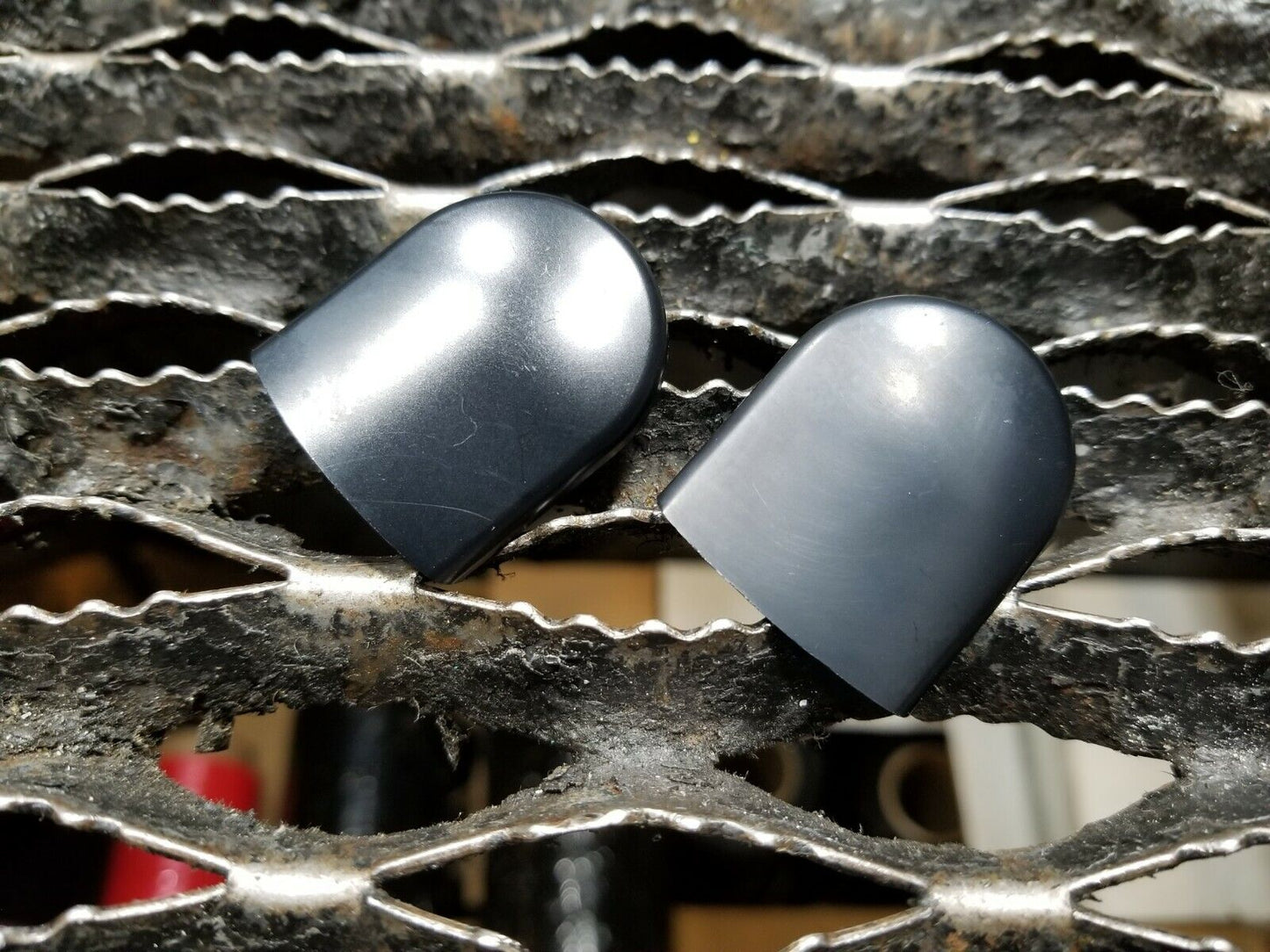 17 18 19 20 Cadillac Xt5 Wiper Arm Windshield Nut Cap  2pcs OEM