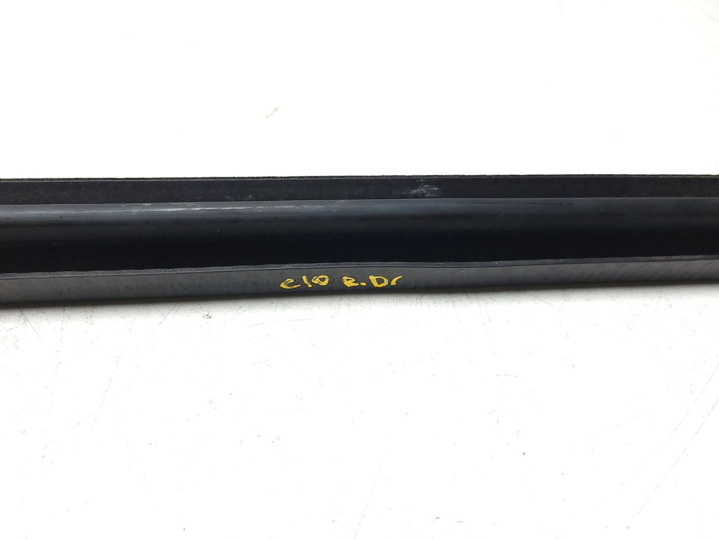 2010 - 2014 Chevrolet Suburban Door Window Inner Sealing Weather Strip OEM