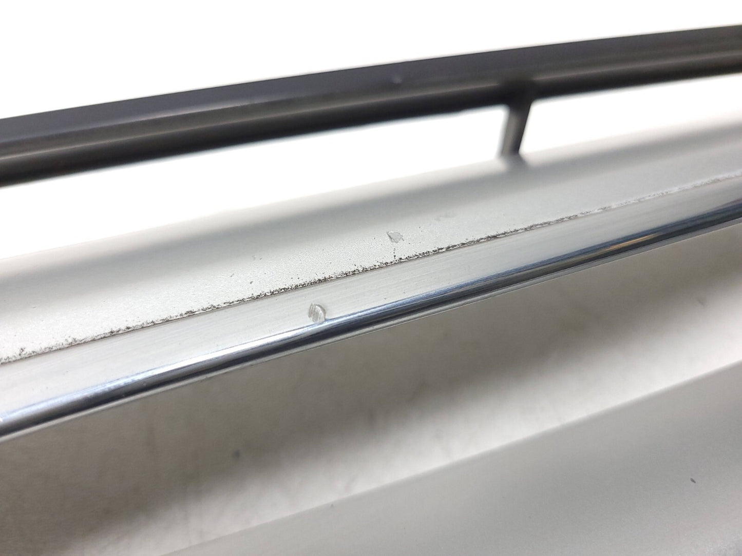 09-14 Hyundai Genesis Radiator Grille 86351-3m110 OEM Sedan