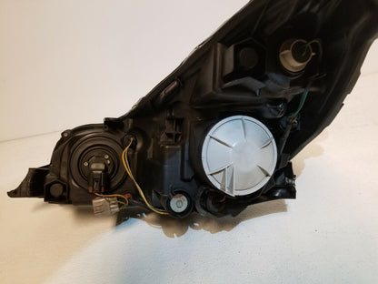 10-14 Subaru Legacy Headlight Passenger Right Halogen Oem. *broken Tab*