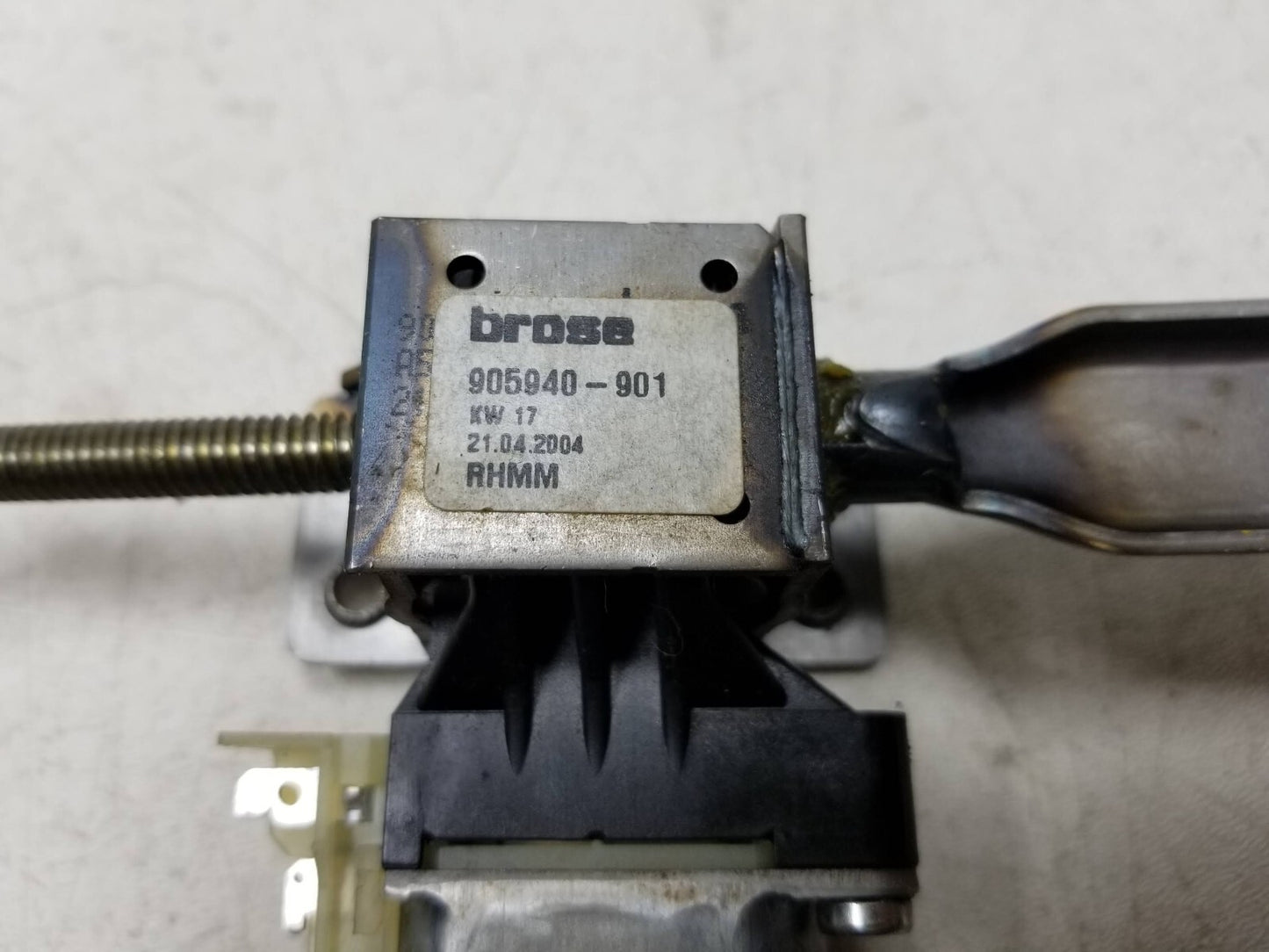 2005 Audi A8 Seat Adjustment Motor Front Passenger Side Right OEM