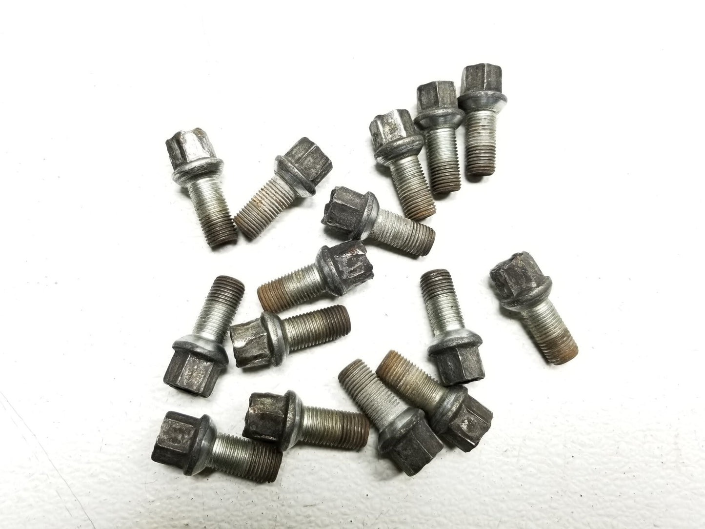 10 11 12 13 14 VW Golf GTI Wheel Lug Nut Bolt !!!10pcs Only!!! OEM